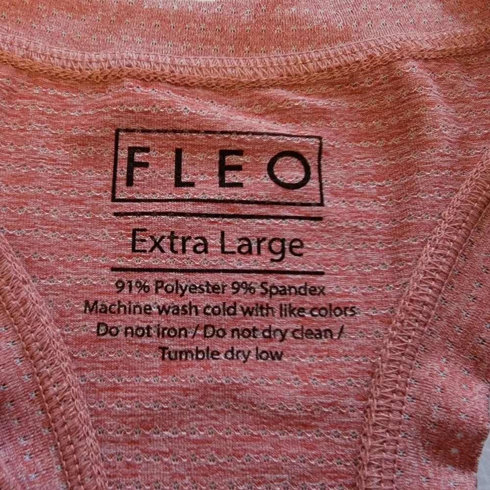 Fleo Racer Back Tank Top - Picture 3 of 3